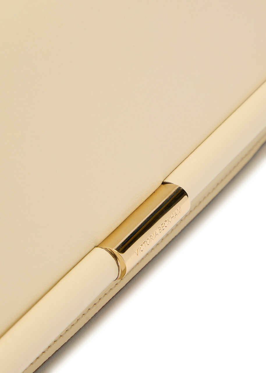 Victoria Beckham The 202 Grained Leather Clutch - Ivory - One Size
