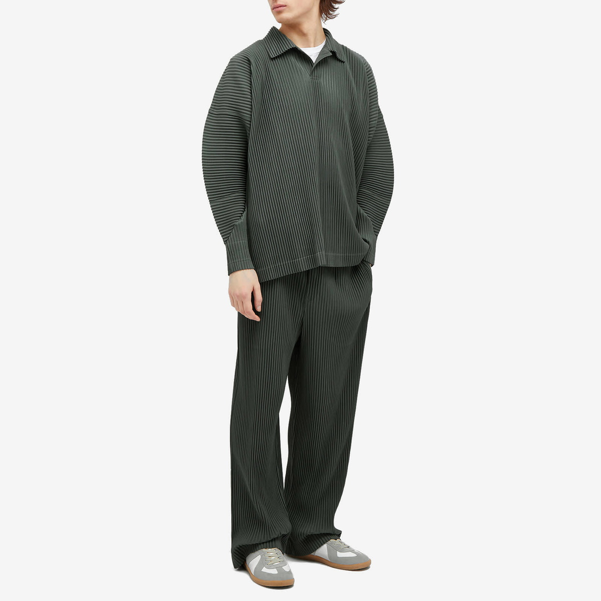 HOMME PLISSÉ ISSEY MIYAKE グリーン HOMME PLISSÉ ISSEY MIYAKE: Green Tailored Pleats 1 Trousers