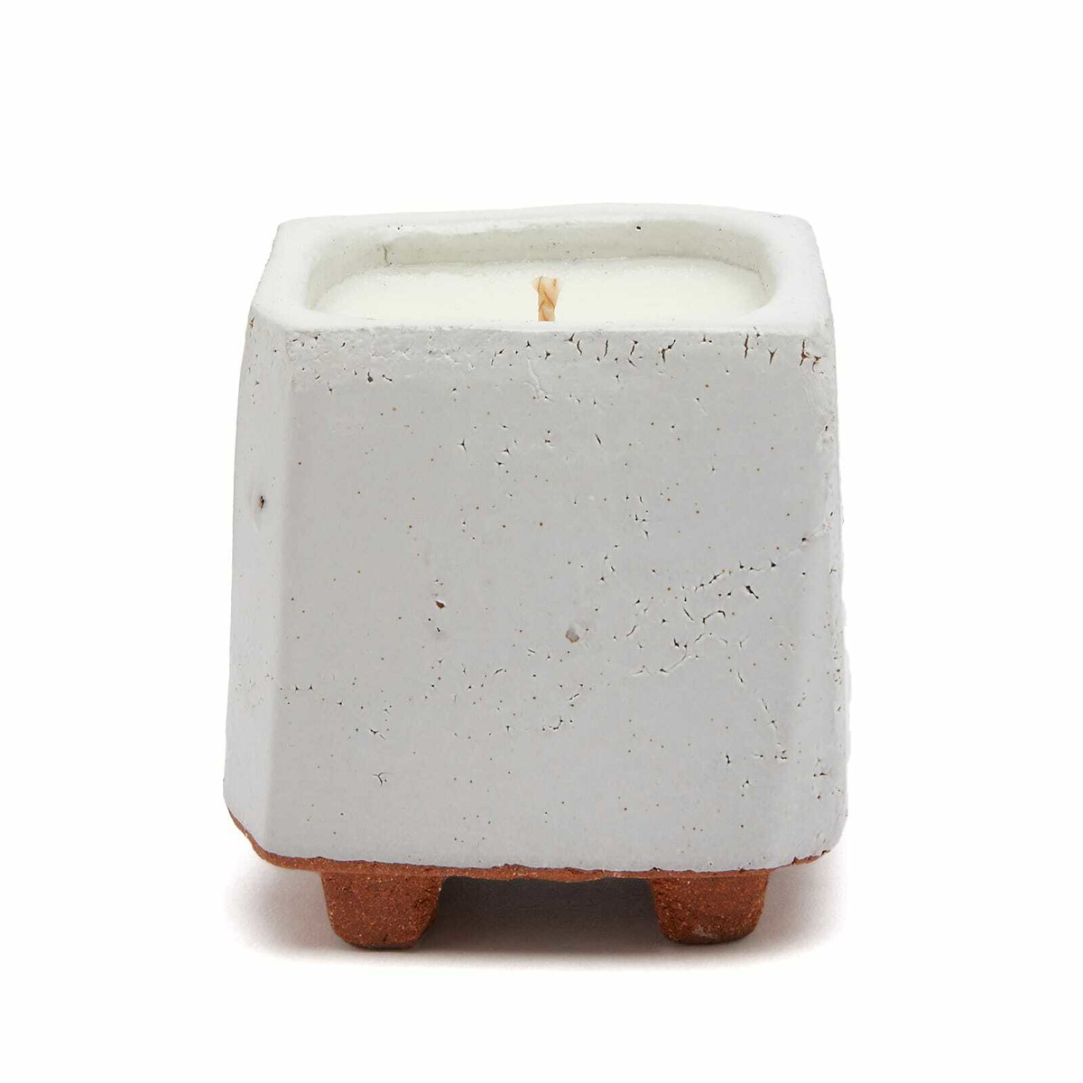 ferm LIVING Kurinu Scented Candle in White 