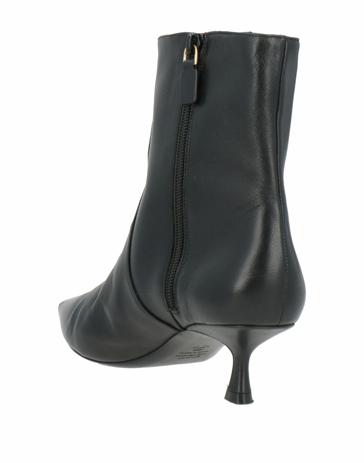 Stuart Weitzman Womens Ankle boots in Black