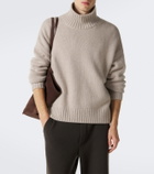 Lisa Yang Olai cashmere turtleneck sweater