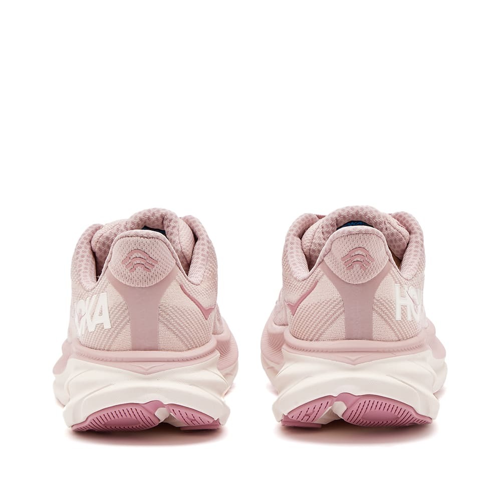 Hoka One One Women's W Clifton 9 Sneakers in Pale Mauve