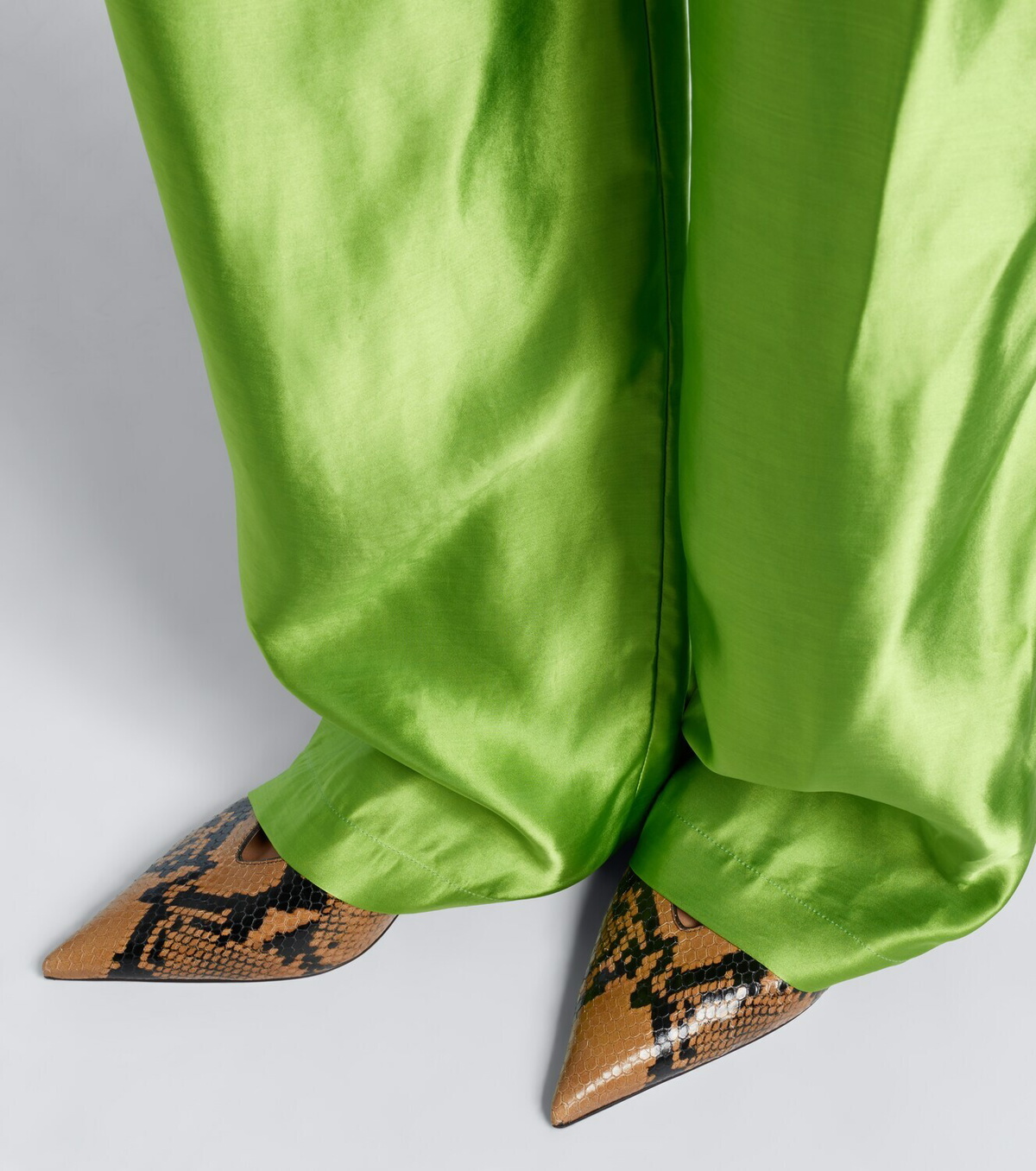 Le Monde Béryl Babouche snake-effect leather pumps