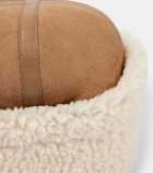 Toteme Leather-trimmed shearling and suede hat