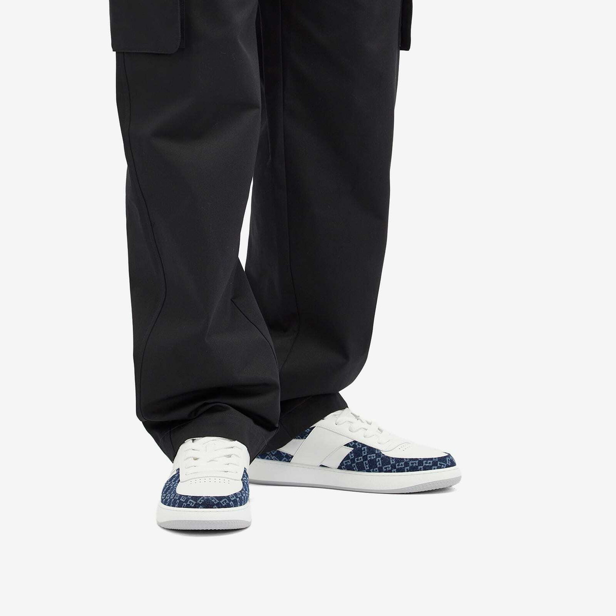 Givenchy LaceLess Low Top Sneakers Givenchy Laceless Classic Derby Loafers in Black Leather ref  main image 2
