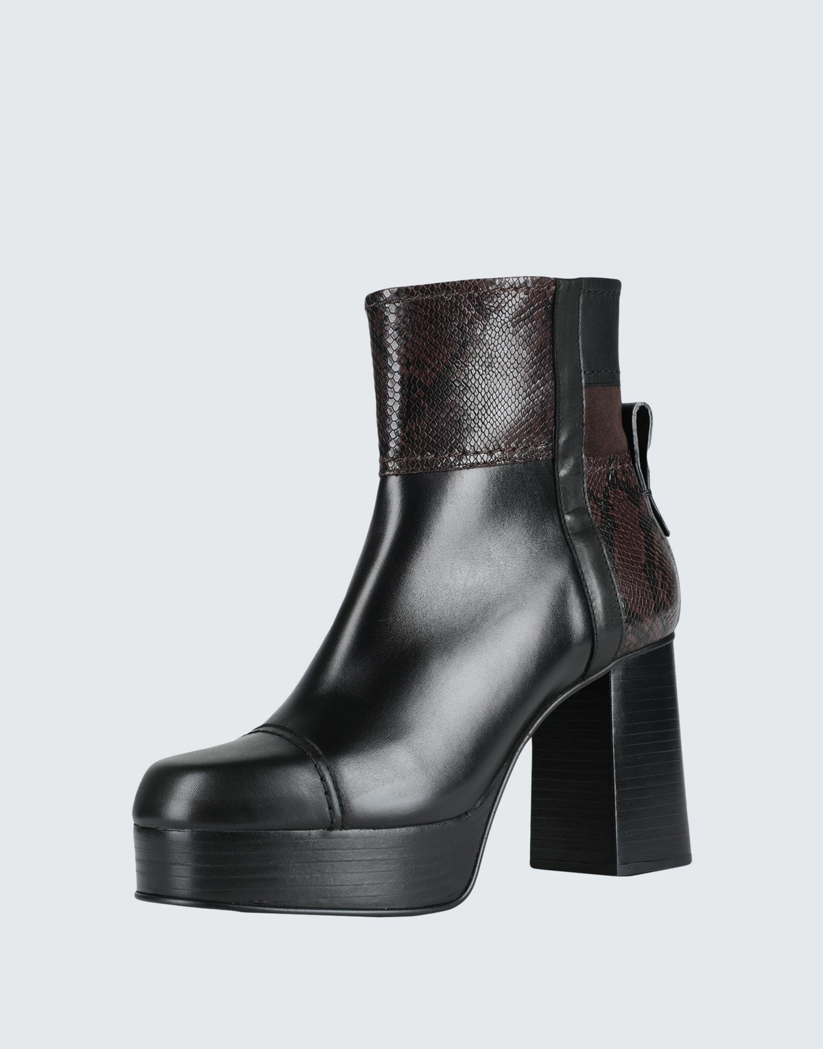 See By Chloé Womens Ankle boots in Black