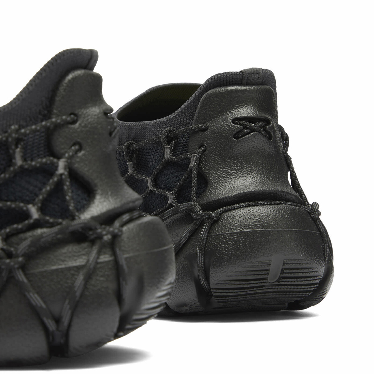 Keen Women's Uneek 360 in Black/Magnet