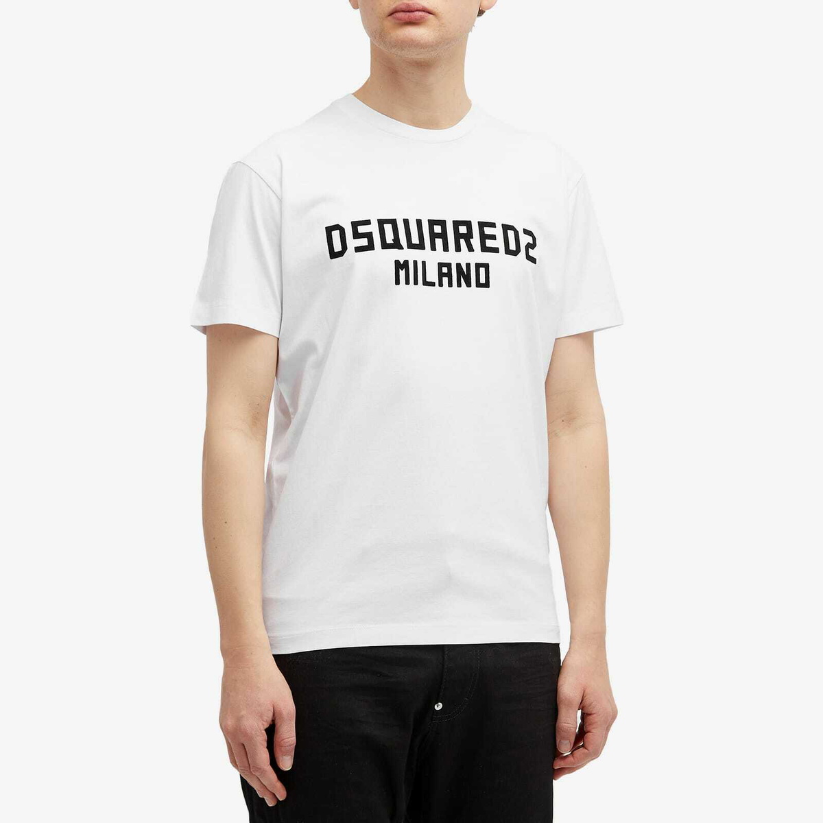 美品☆DSQUARED2 MILANOプリントロゴTシャツ ホワイト Dsquared2 Men's Cool Fit T-Shirt in White/Black Print Dsquared2