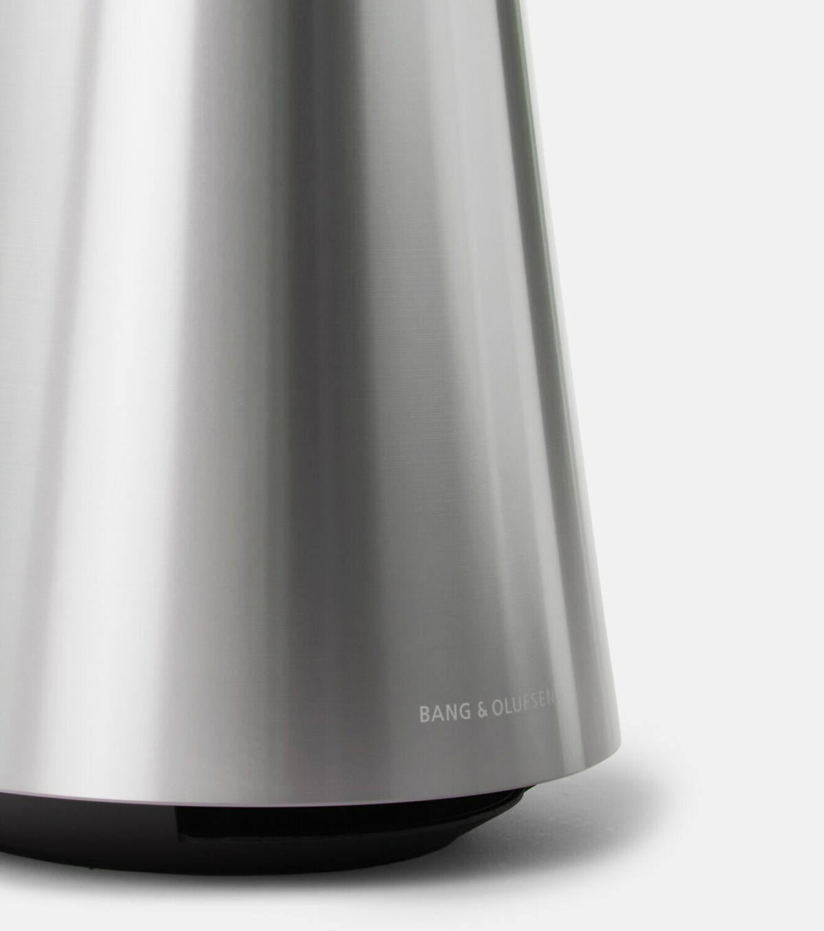 Bang & Olufsen - Beosound 2 wireless speaker