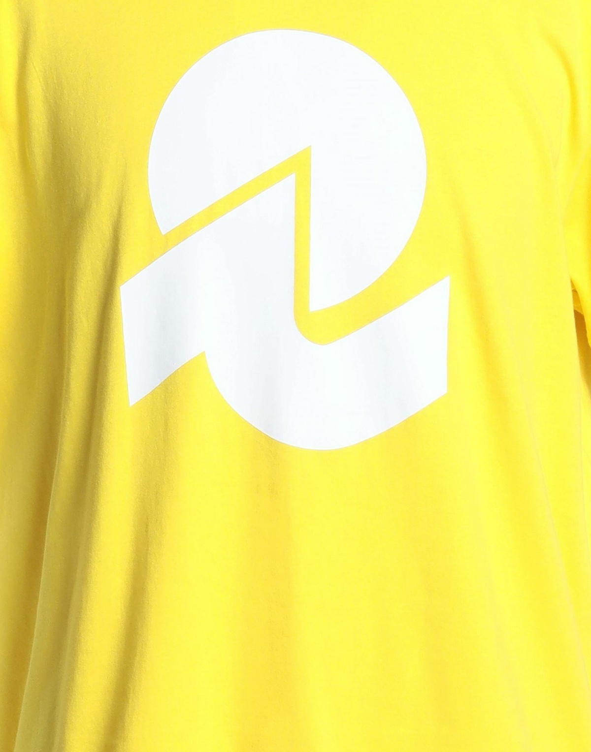 Invicta Mens T-shirt in Yellow