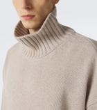 Lisa Yang Olai cashmere turtleneck sweater