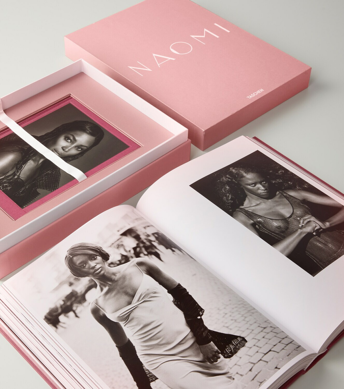Taschen - Naomi: Updated Edition book
