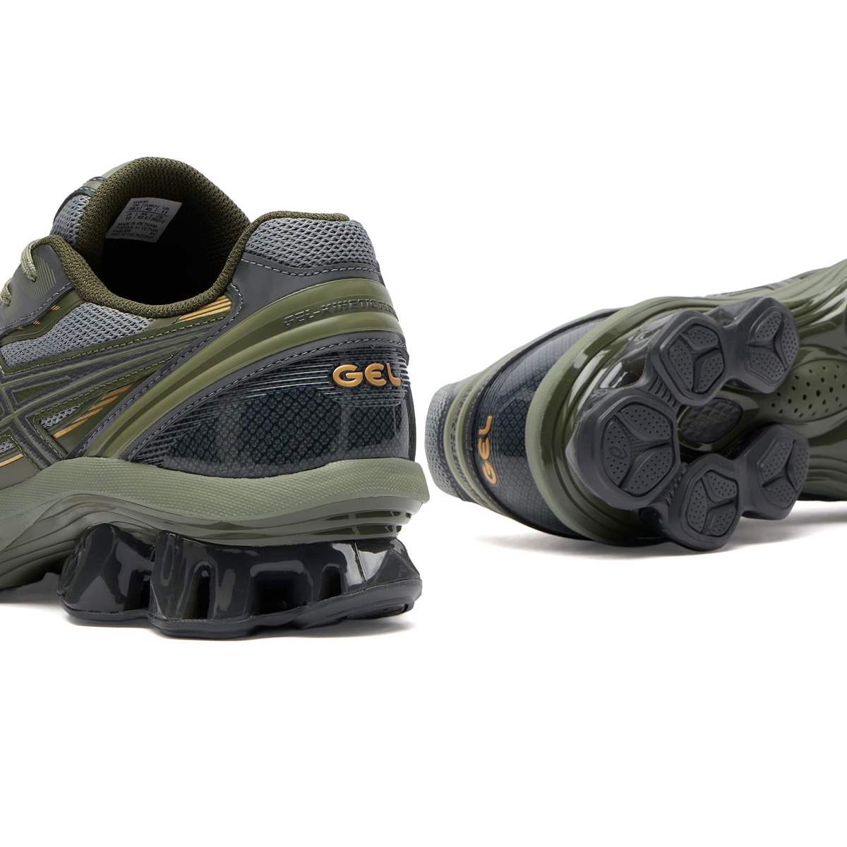 Asics GEL-KINETIC FLUENT Sneaker in Lichen Green/Obsidian Grey