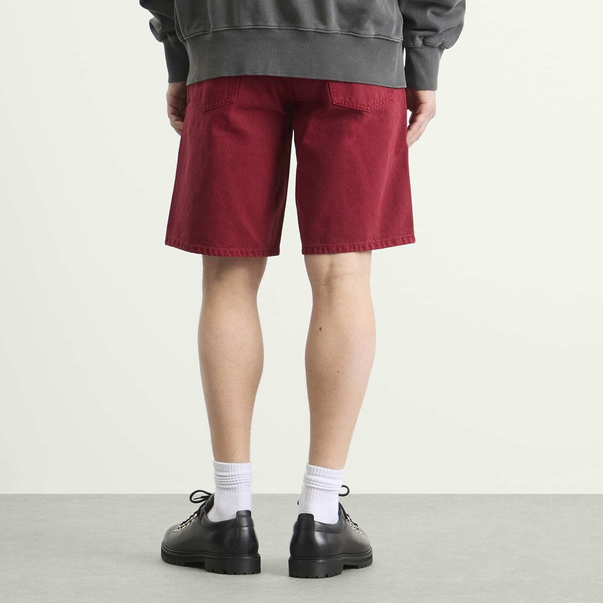 Levi's Men's England 478 Baggy Shorts in Red