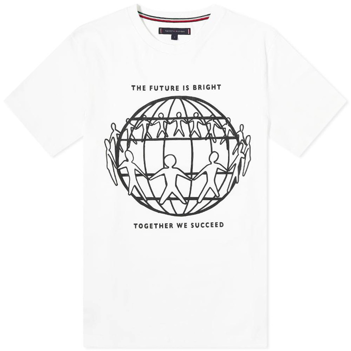 Photo: Tommy Jeans Earth Day Front Logo Tee
