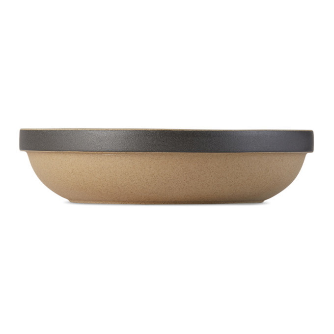 Photo: Hasami Porcelain Black and Beige HPB033 Round Bowl