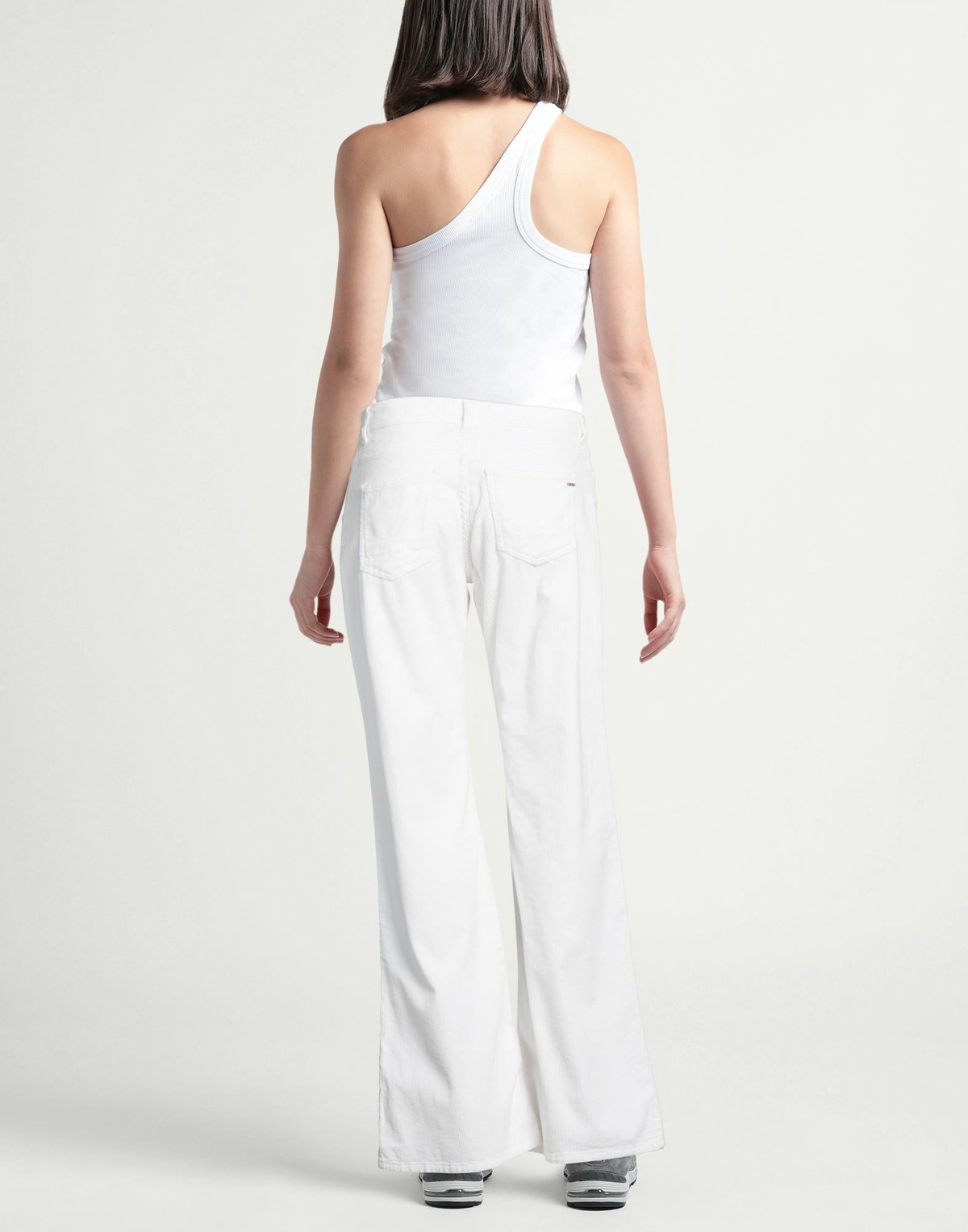 Reign Womens Pants in Ivory