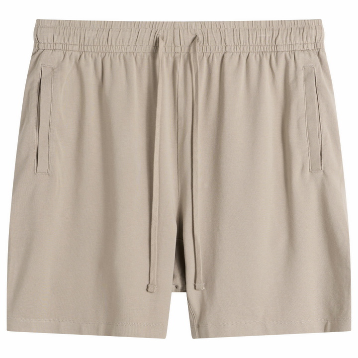 Photo: SKIMS Men's Jersey Lounge Relaxed Short in Linen