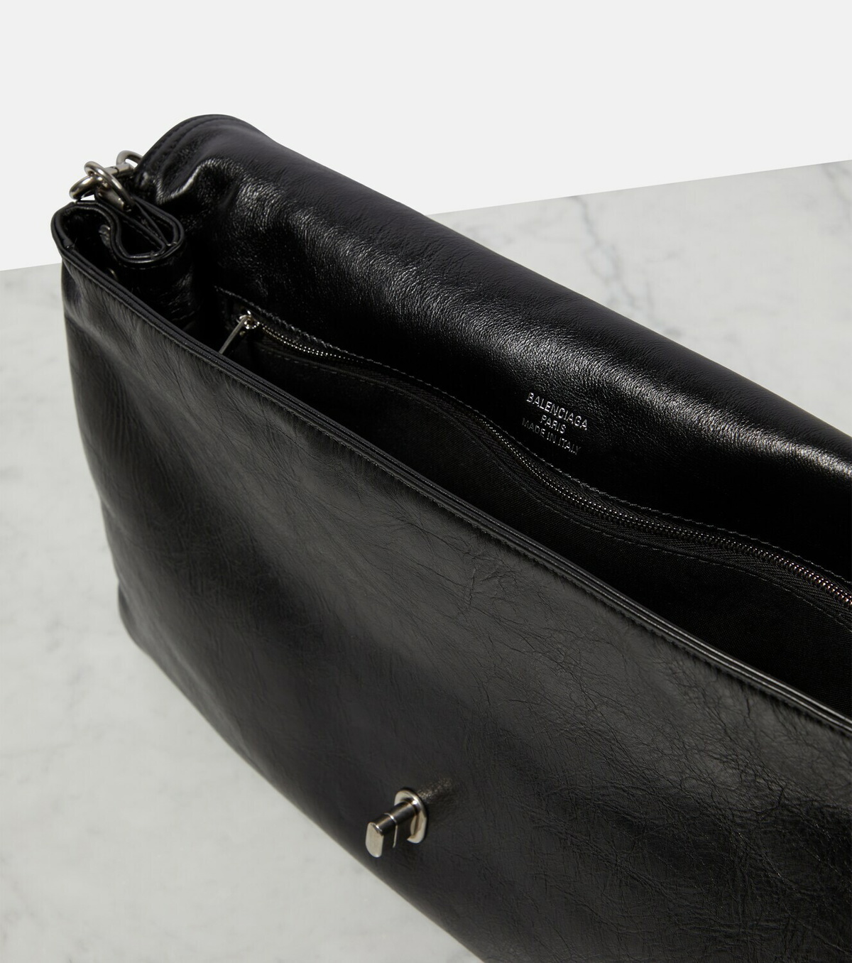 【関税＆送料込み】Balenciaga Bb Soft Large Leather Handbag Balenciaga Large Bb Soft Flap Bag In Black in Black | FWRD