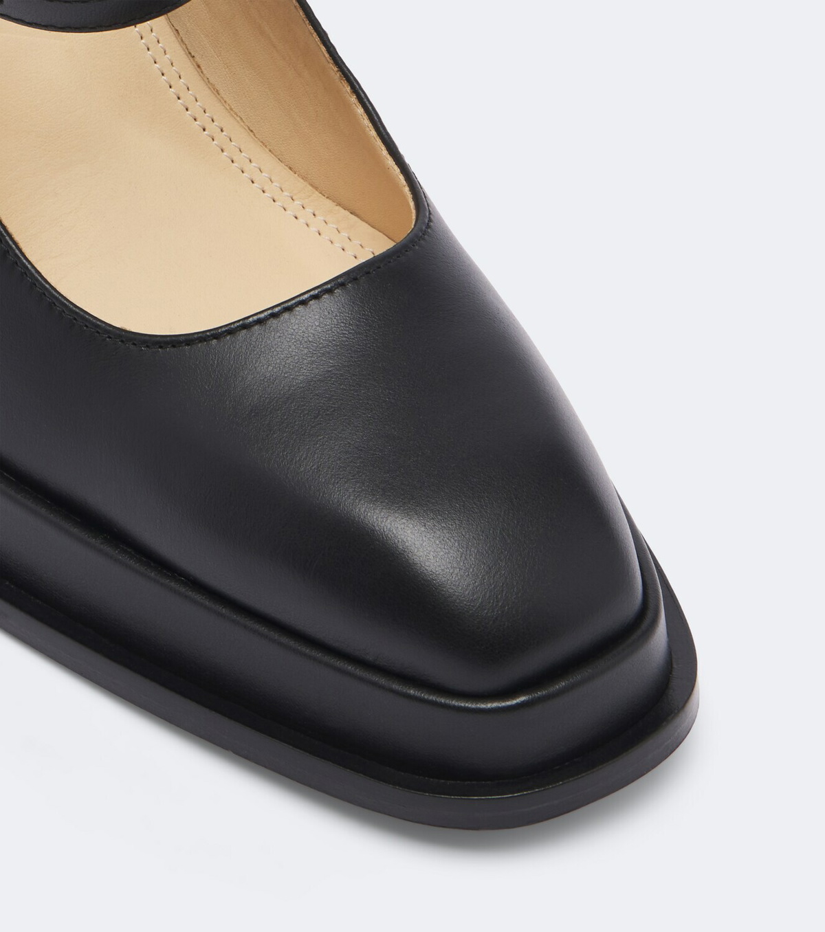 Souliers Martinez Casilda leather platform Mary Jane pumps