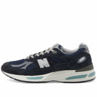 New Balance Men's U991NV2 - Made in UK Sneakers in Dark Navy