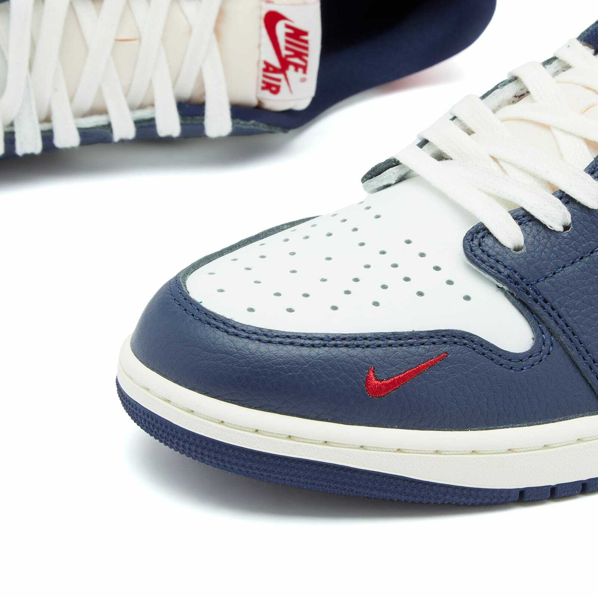 人気 ☆NIKE☆ JORDAN 1 RETRO LOW OG GYM RED MIDNIGHT NAVY s-l400.jpg