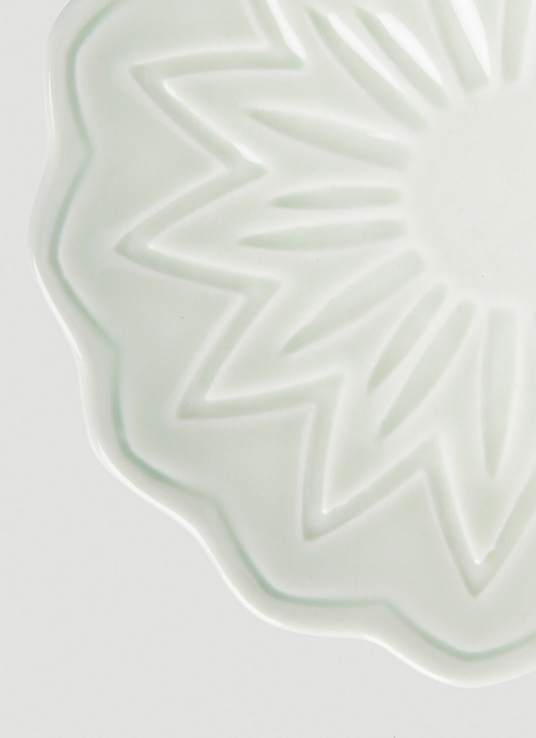 Paula Canovas del Vas Flower Plate