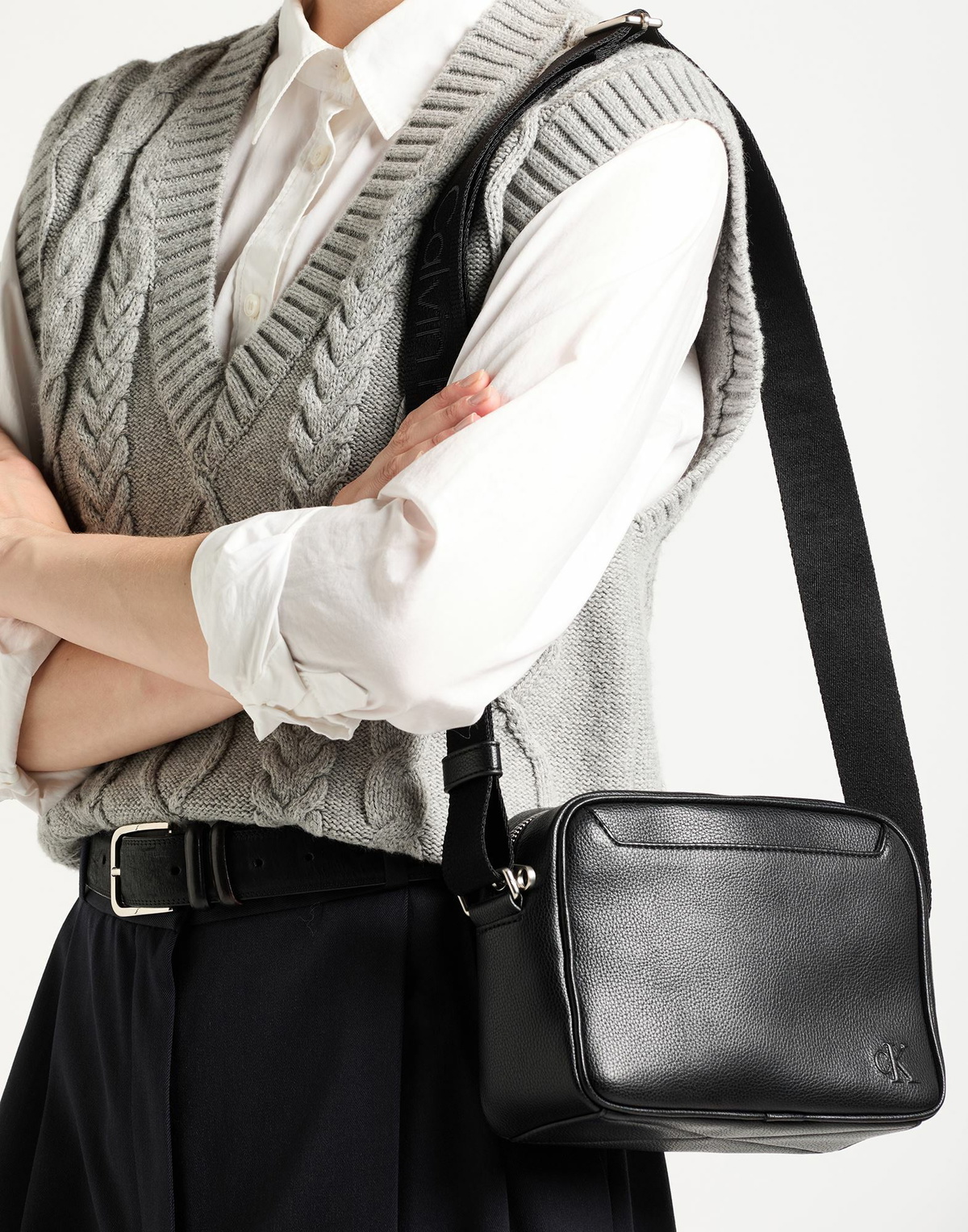 Calvin Klein Womens Cross-body bag in Black