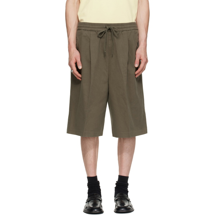 Photo: Fear of God ESSENTIALS Khaki Relaxed Drawstring Shorts