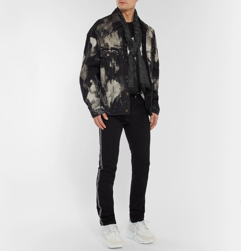 Versace - Fringed Logo-Intarsia Wool Scarf - Men - Black