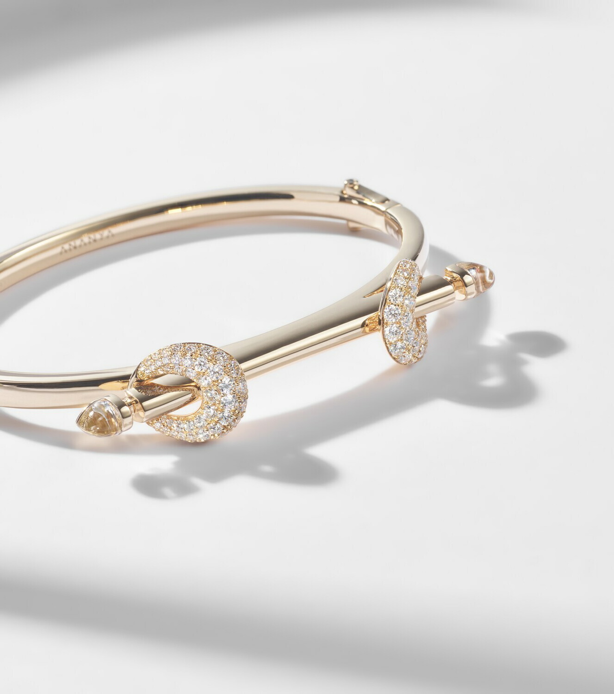Ananya Chakra Icon 18kt gold bracelet with diamonds and quartz