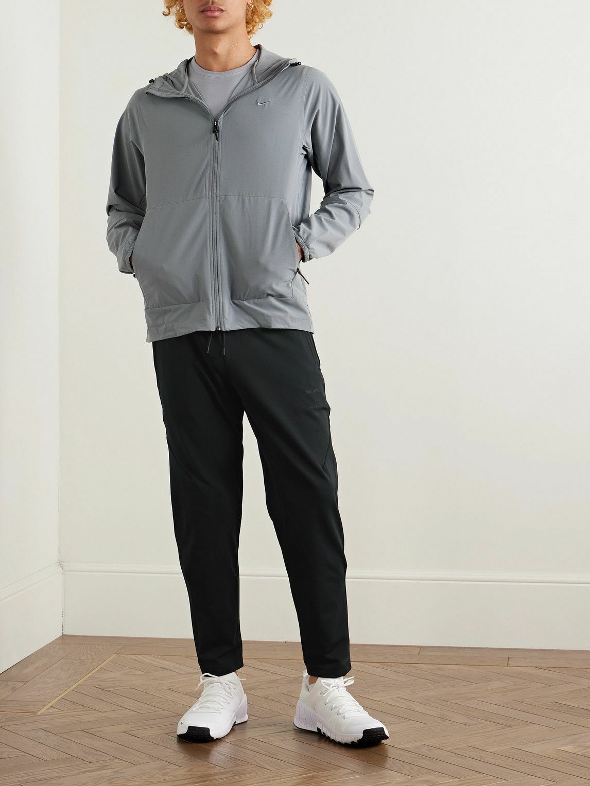 Nike Training - A.P.S. Tapered Dri-FIT ADV Trousers - Black