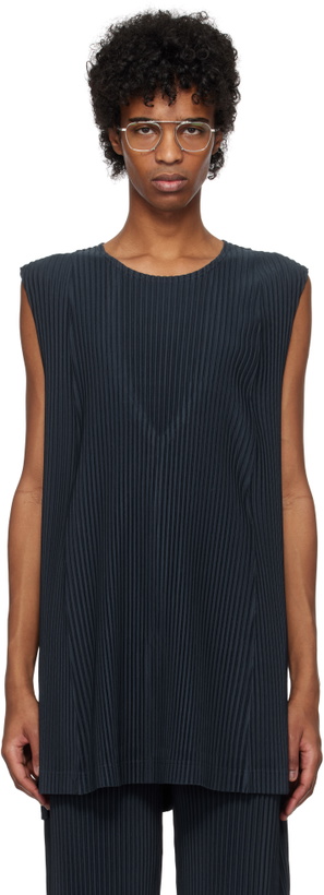 Photo: HOMME PLISSÉ ISSEY MIYAKE Navy Monthly Color January Tank Top