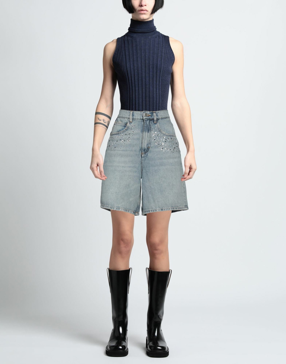 Maje Womens Denim shorts in Blue
