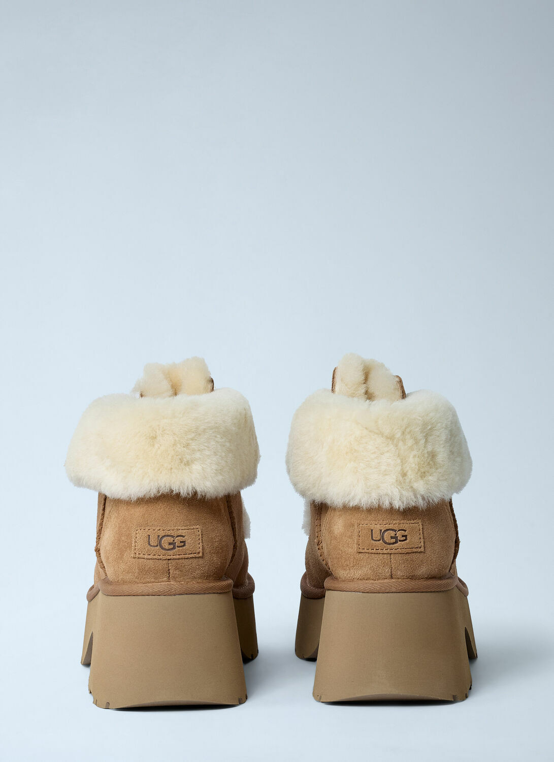 靴 UGG Esmee lace up boot UGG Esmee Suede Lace-Up Platform Boots | Anthropologie
