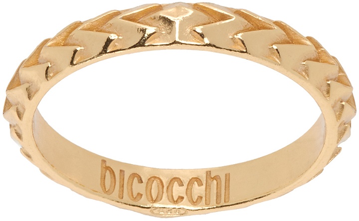 Photo: Emanuele Bicocchi Gold Arrow Band Ring