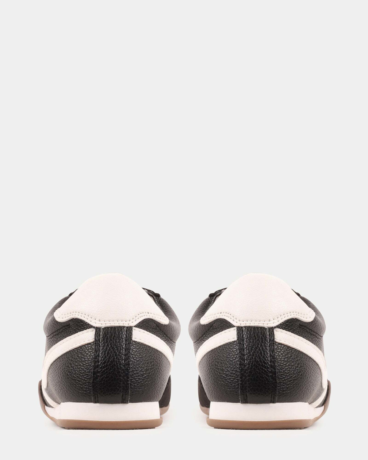 Steve Madden Jump Sneakers in Black