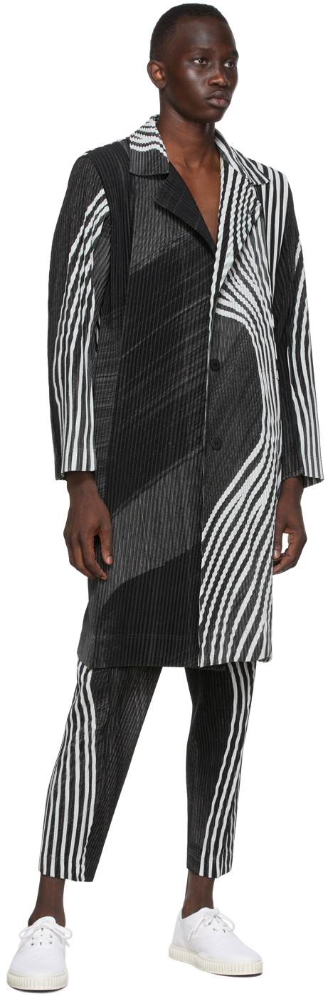 HOMME PLISSÉ ISSEY MIYAKE BODY MOVEMENT Homme Plissé Issey Miyake Black Body Movement Coat Homme Plisse