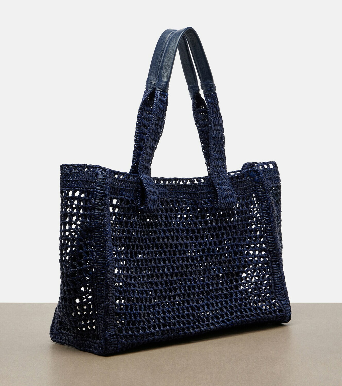 Chloé Summer Banana East-West raffia tote bag