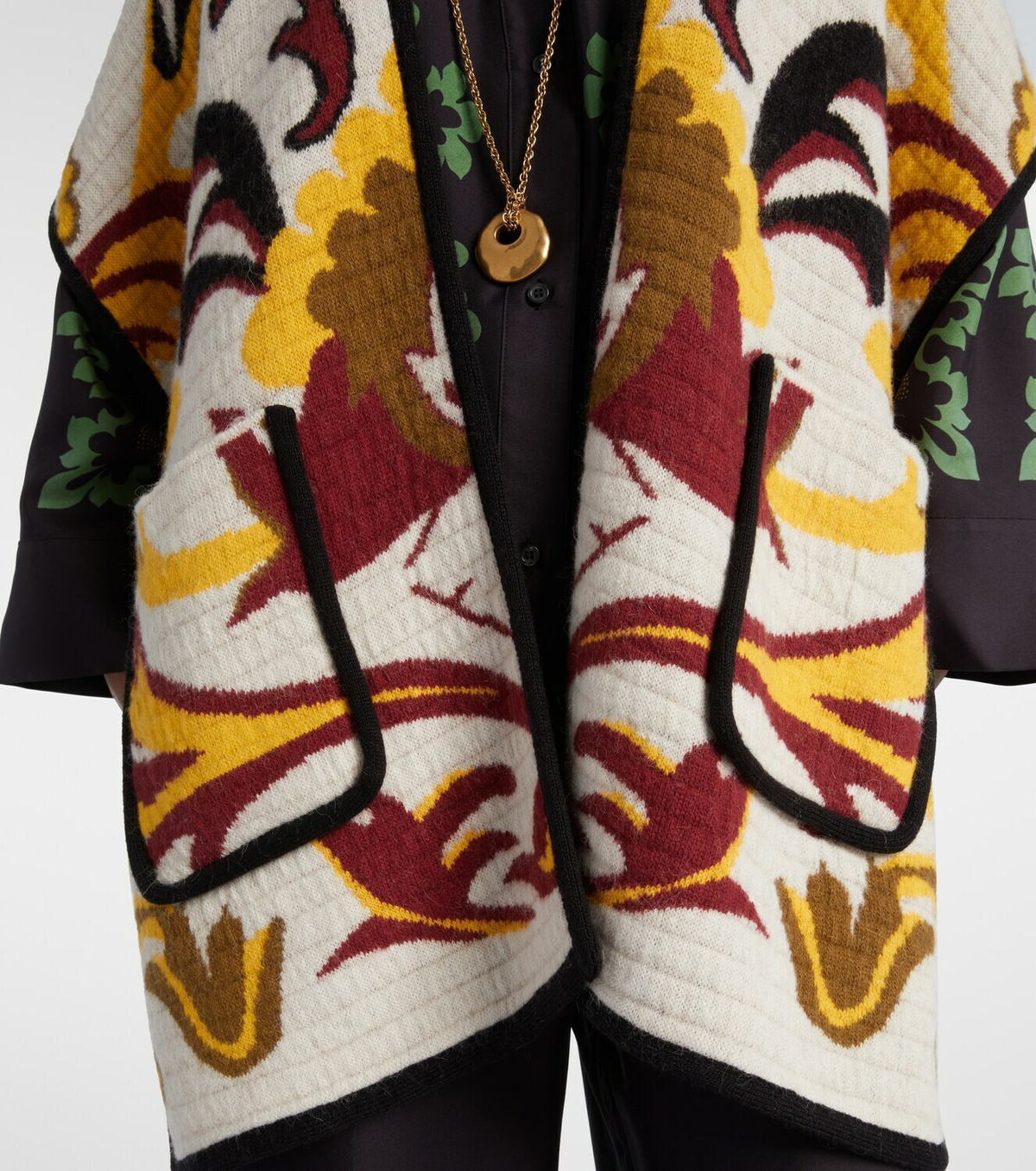 La DoubleJ In My Power patterned cape
