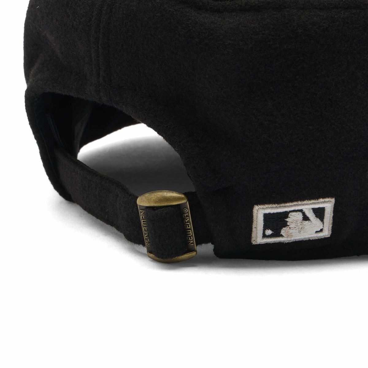New Era New York Yankees Chainstitched Wool Pillbox Cap in Black 