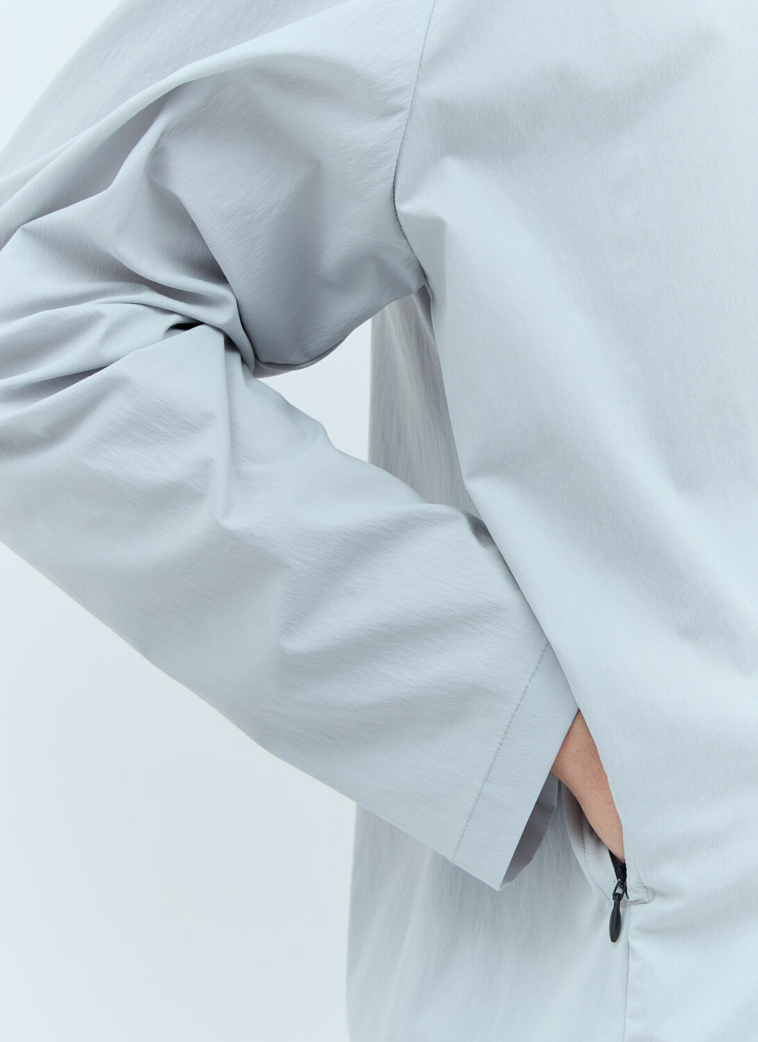 AFFXWRKS Lightweight Shell Top