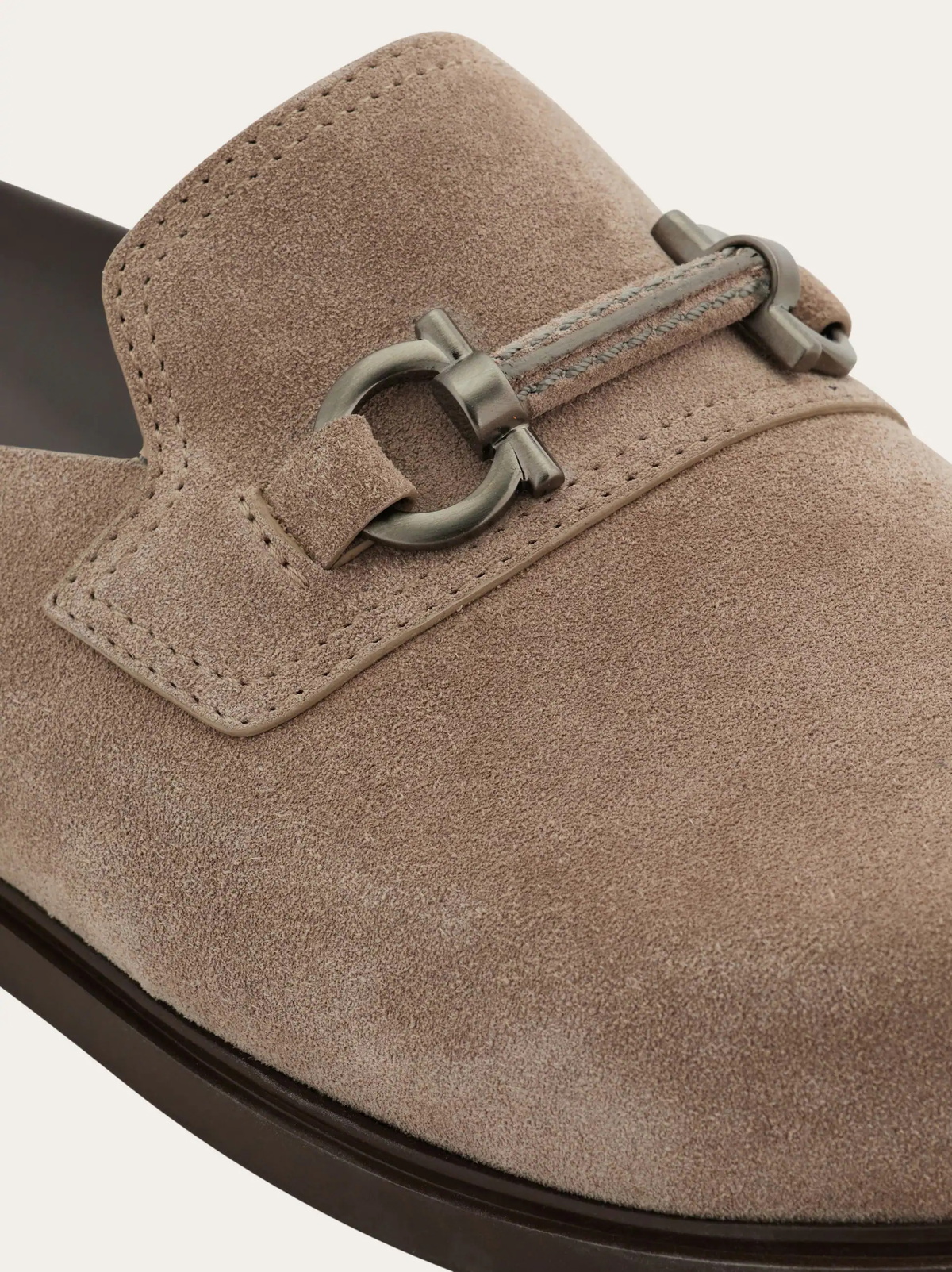 Ferragamo Mens Gancini ornament mule in Grey