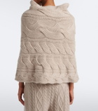 Lisa Yang Cable-knit cashmere poncho
