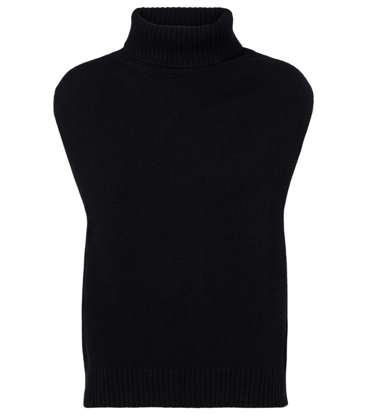 Photo: Jardin des Orangers Turtleneck wool and cashmere sweater vest