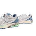 New Balance 1906R Sneaker in Silver Metallic