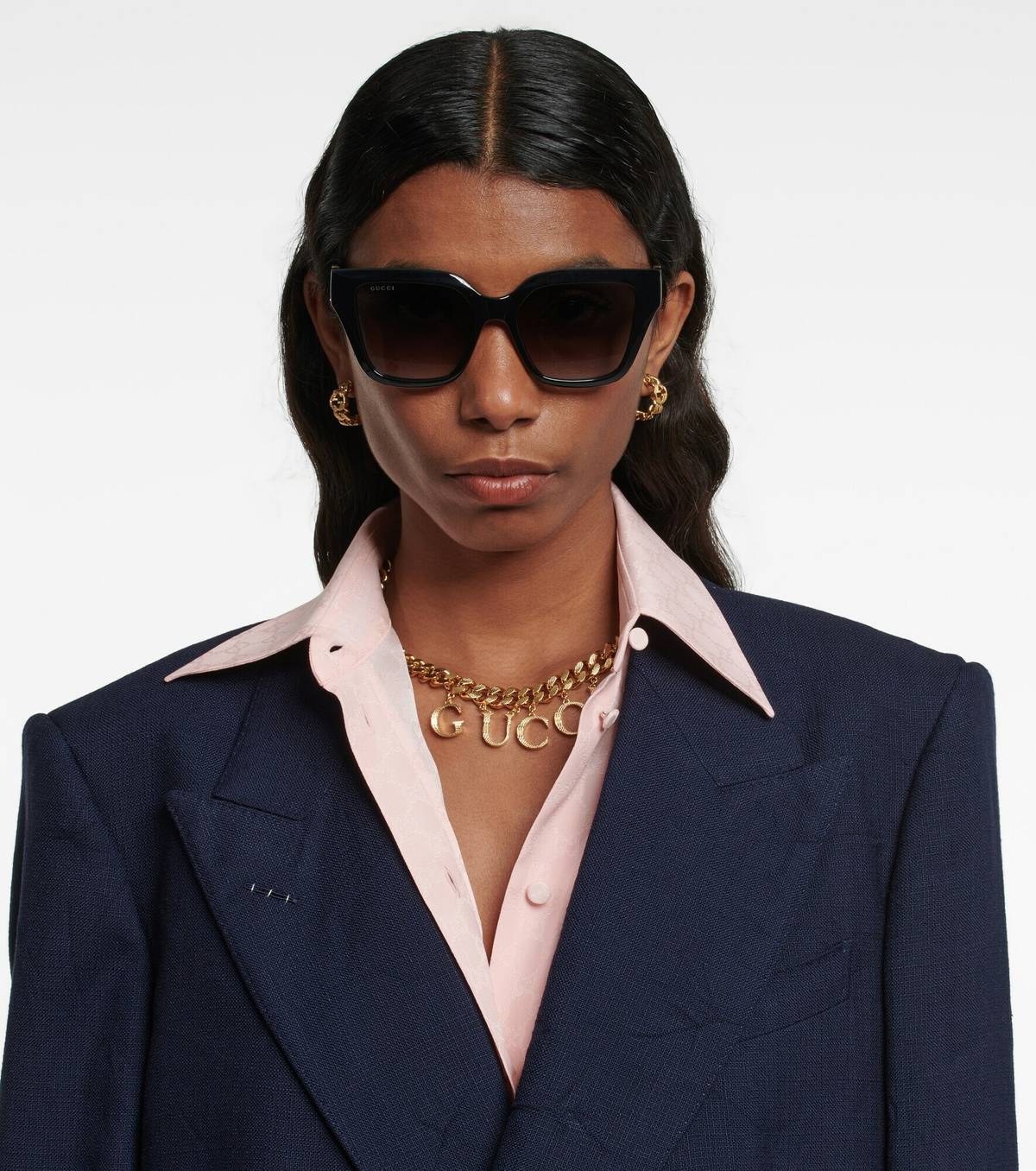 gucci logo on glasses
