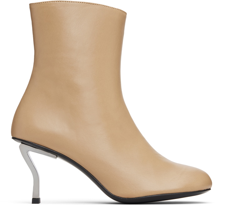Photo: Nicole Saldaña Tan Bonnie Boots