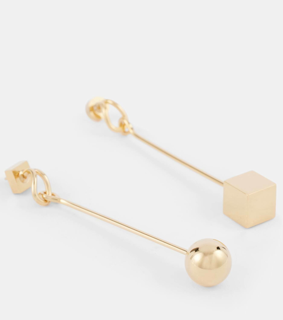 VIP【送料関税込】JACQUEMUS LES BOUCLES NODO EARRINGS Jacquemus Les Boucles Nodo Earrings | Gold | FARFETCH