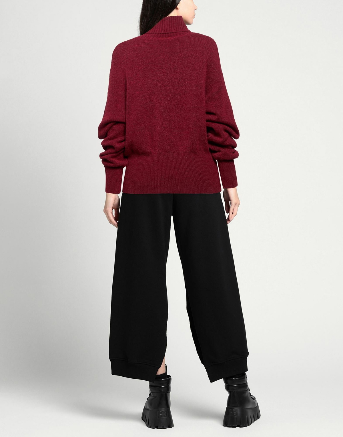 Manila Grace Womens Turtleneck Garnet